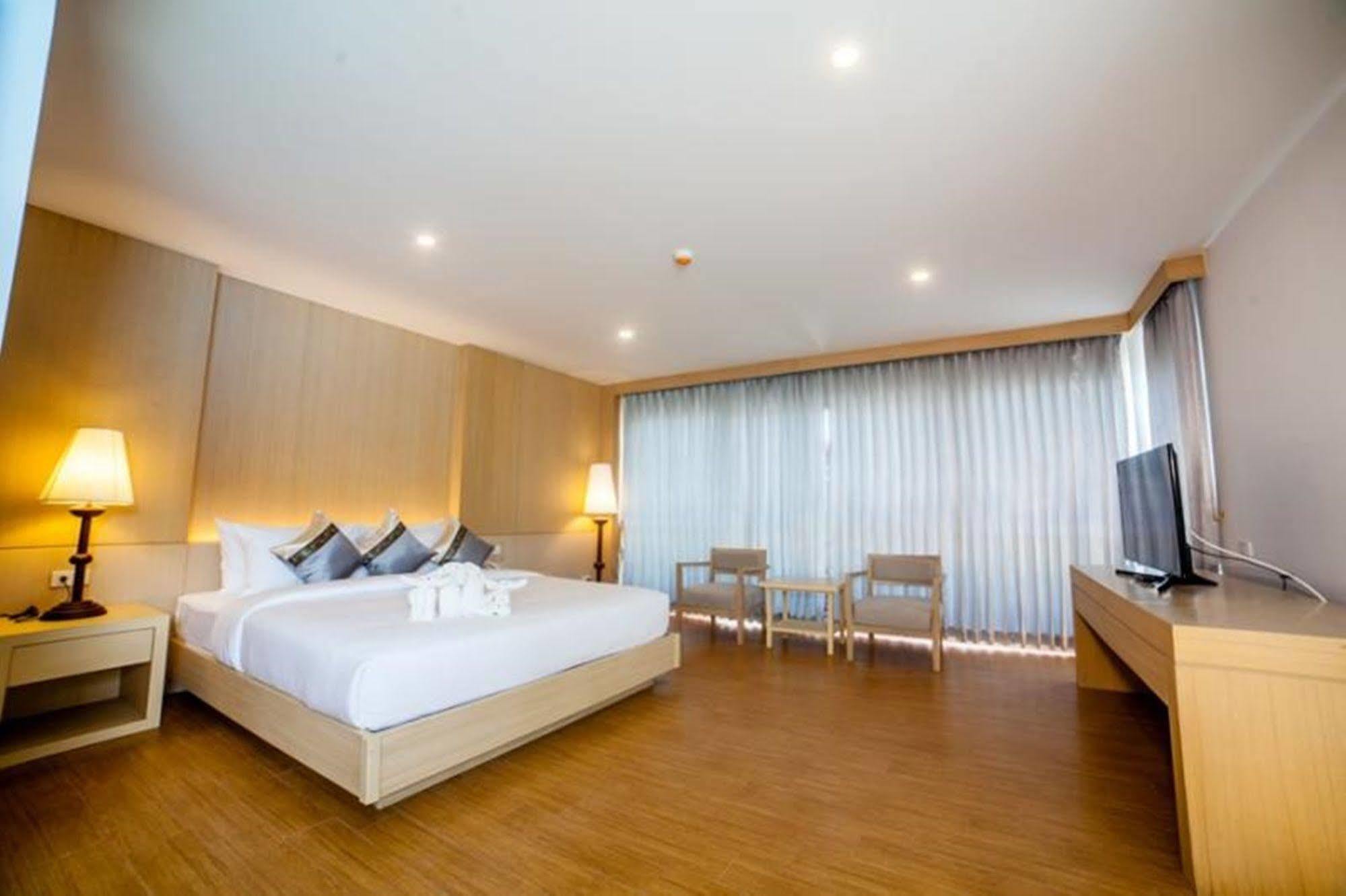 Phi Phi Harbour View Hotel-Sha Extra Plus Extérieur photo